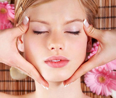 Massage là cách chăm sóc da bạn nên thực hiện mỗi tuần 